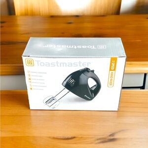 Toast master 5 speed handmixer new in box perfect for cooking baking host pick